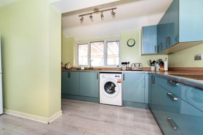 Kitchen/Breakfast Ro