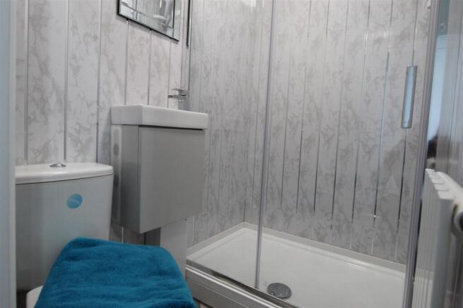 3 bed Terraced to rent Image 7