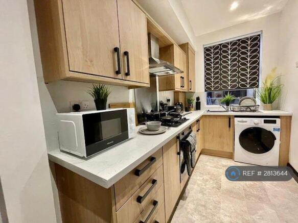 1 bed House Share to rent Image 4