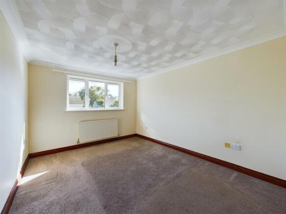 45 Gannel View Close Bedroom 1