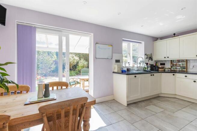 Kitchen/Dining Room