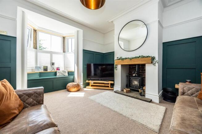 4 bed Terraced for sale Image 9