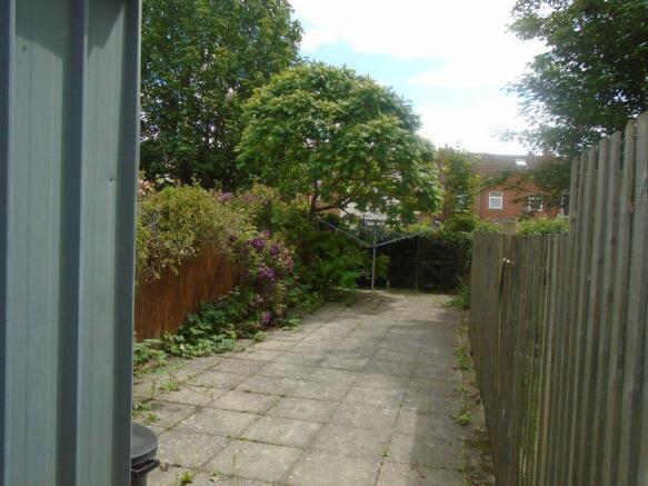 Photo 8