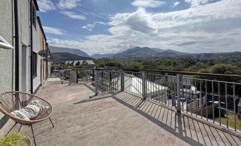 Coetmor Mount, Bethesda, Bangor, Gwynedd, LL57