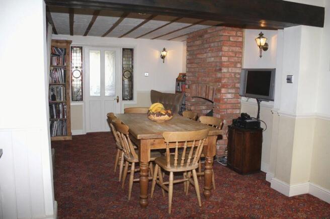 breakfast room