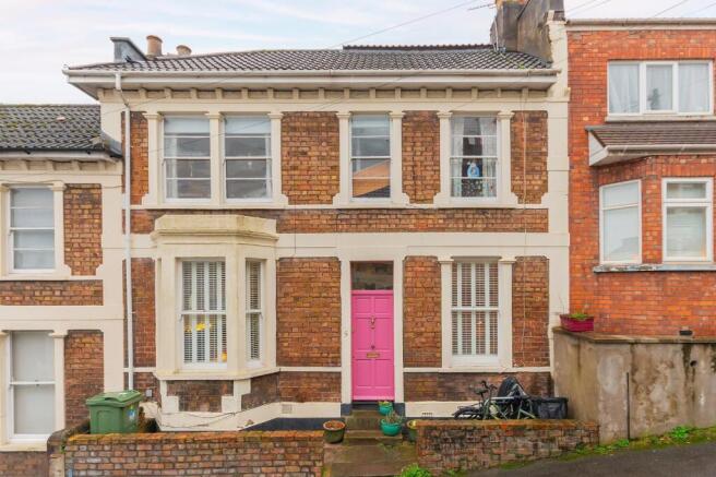 0C5GMR - External B.jpg