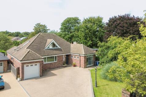 Prescot Road, Aughton, L39