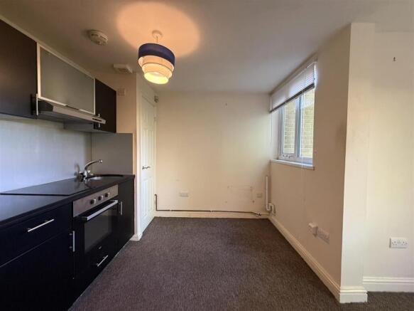 1 bed Apartment to rent Image 8