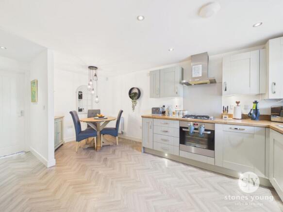 Dining/Kitchen