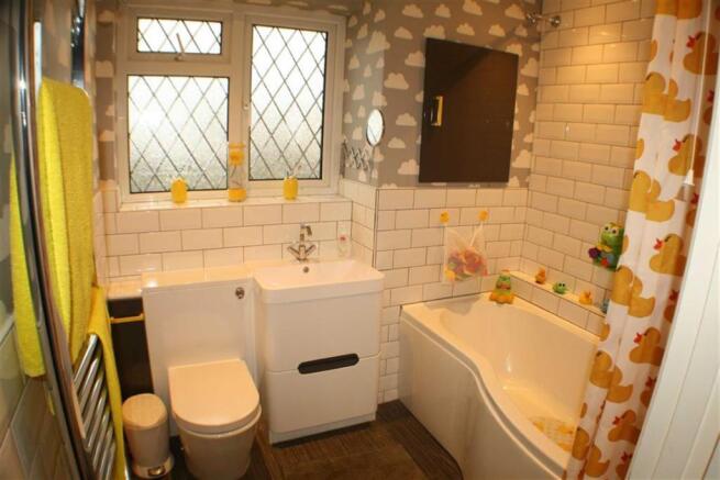 BATHROOM: