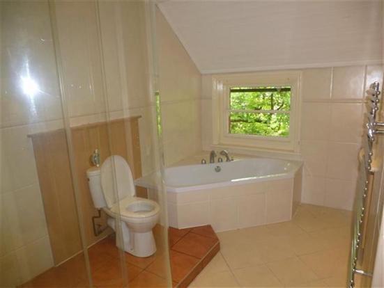 Bath/Shower Room