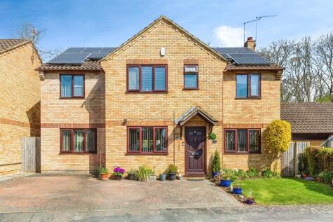 Larkwood Close, KETTERING