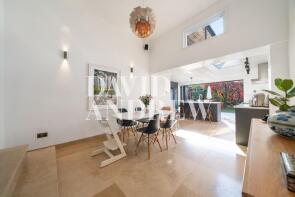 28, Chatterton Road, London N4 2DZ