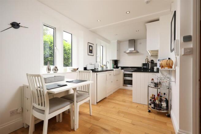 7 Wiseman Apts 10.JPG