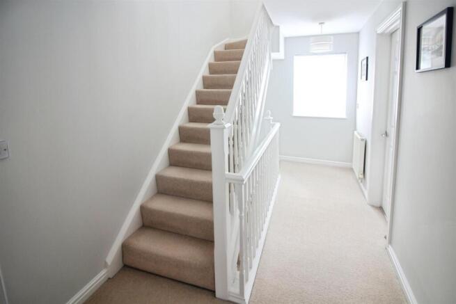3 bed Town House for sale Image 11