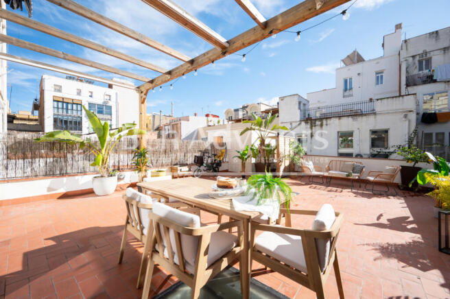 Increible-piso-reformado-con-elementos-original...