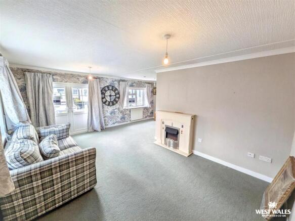 West Street, Whitland photo 4