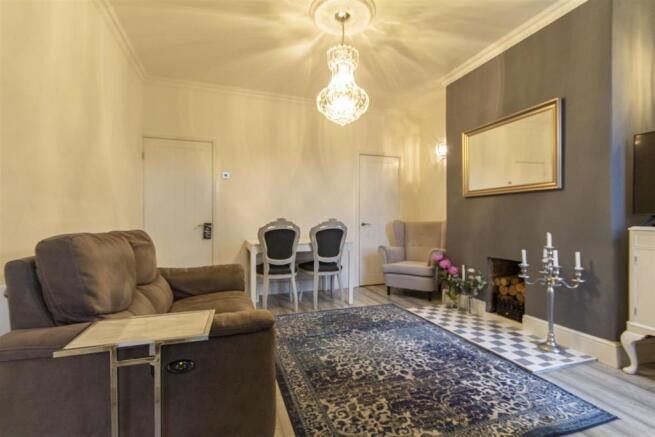 Sitting/Dining Room