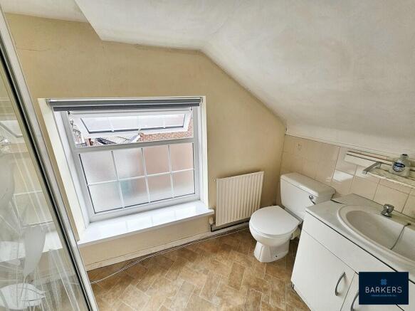 3 bed Semi-Detached Bungalow for sale Image 6