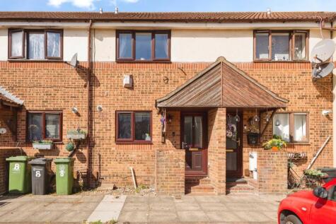 Osier Close, Portsmouth, Hampshire, PO2
