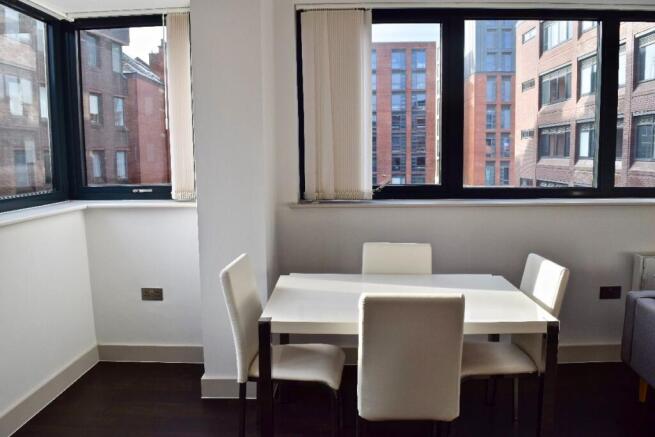 1 bed Apartment to rent Image 6