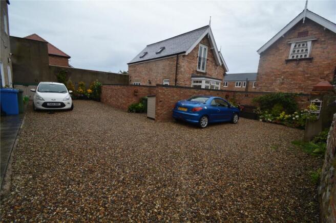 2 bed Apartment for sale Image 8