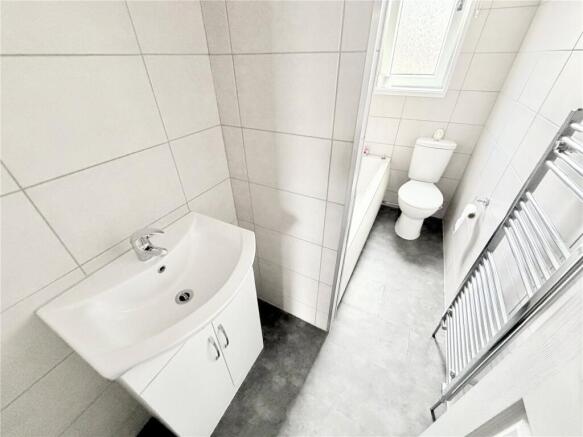 4 bed Terraced for sale Image 11