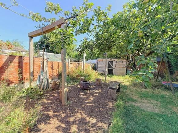 3 bed Semi-Detached for sale Image 8
