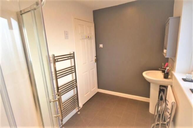 27 Birkdale new  bath wasbasin.jpg