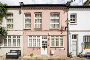 17, Ovington Mews, London SW3 1LT