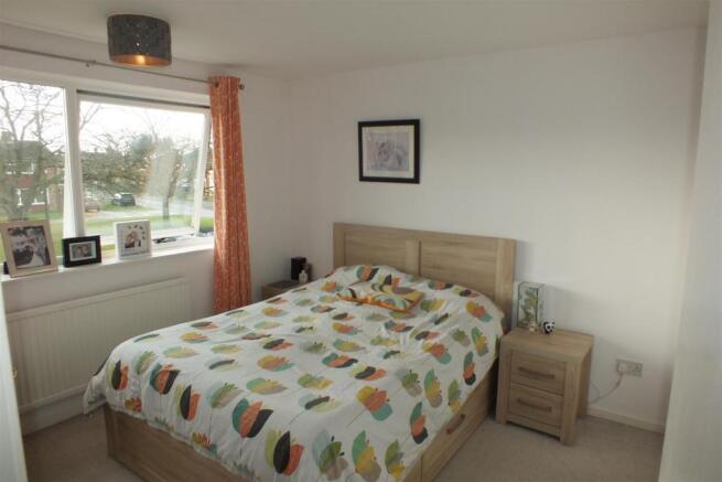 Bed 1.JPG