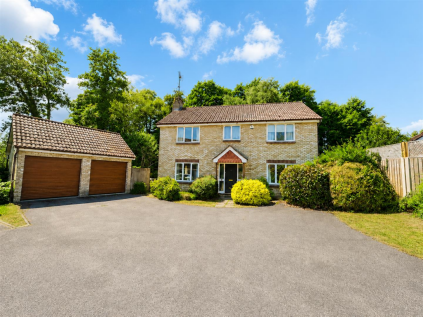 Calvert Close, Uckfield, TN22 2BZ