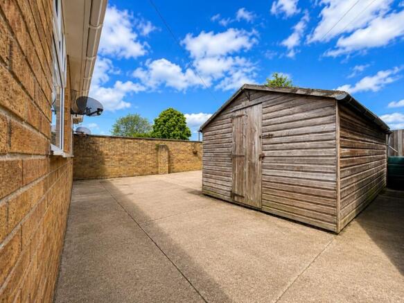 2 bed Detached Bungalow for sale Image 10