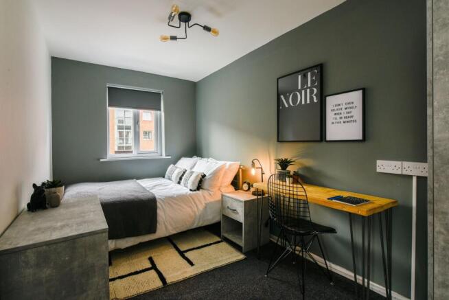 6 Double Bedrooms