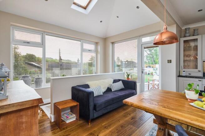 4 bed Detached for sale Image 10