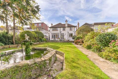 Norbury Avenue, Norbury, London, SW16