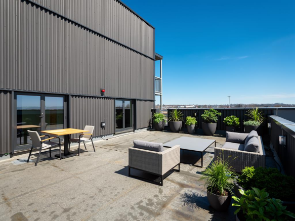 hf_20260218_111301_4835026b-5d8f-42d3-a1cd-ae164e1