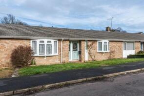 48, De Lucy Avenue, Alresford SO24 9EU