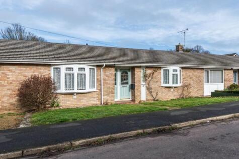 De Lucy Avenue, Alresford, SO24