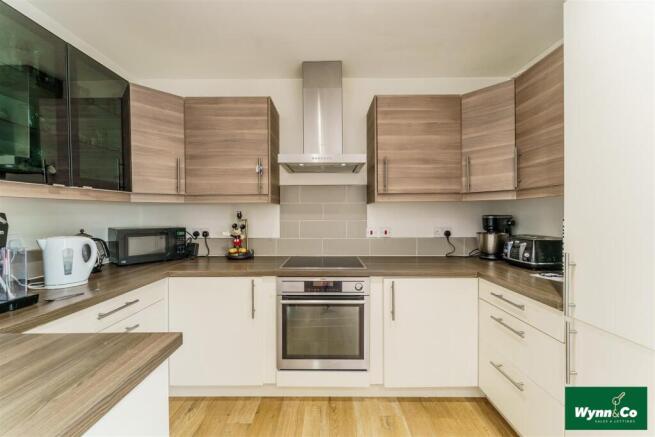3 bed Semi-Detached for sale Image 5