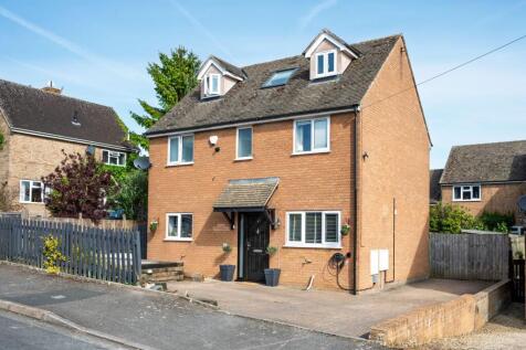 Griffin Close, Stow On The Wold, GL54