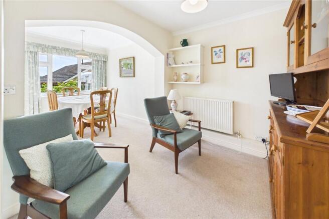 Pinewood Avenue, Midsomer Norton, Radstock, Somerset, BA3 photo 3