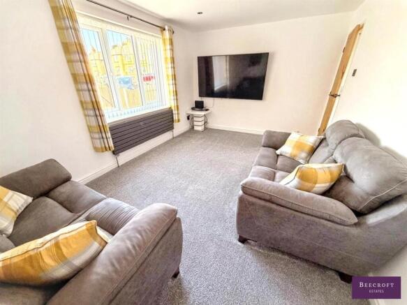 2 bed Detached for sale Image 8