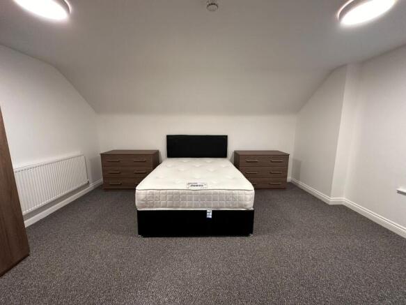 1 bed House of Multiple Occupation to rent Image 3