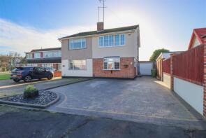 2, Reeds Way, Wickford SS12 0EA