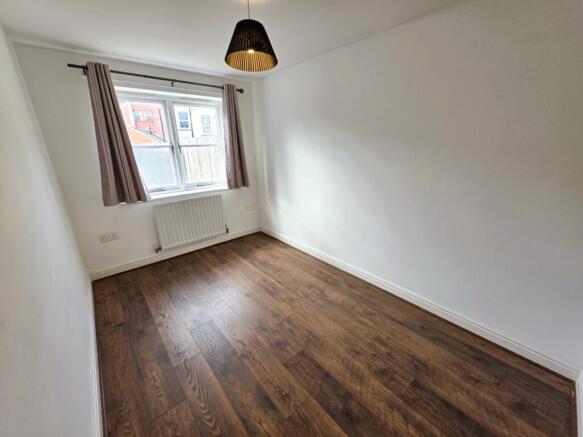 2 bed Apartment for sale Image 11
