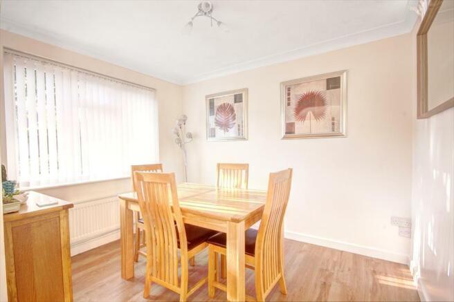 Dining Area.jpg