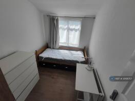 50, Grove Park, London NW9 0JL