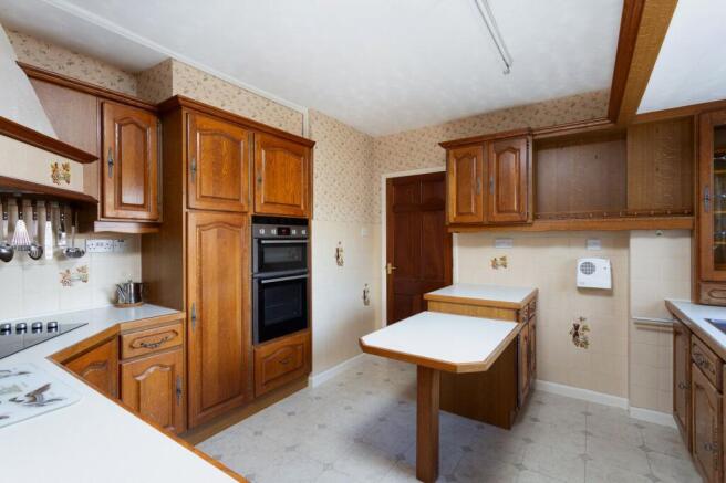 3 bed Bungalow for sale Image 4