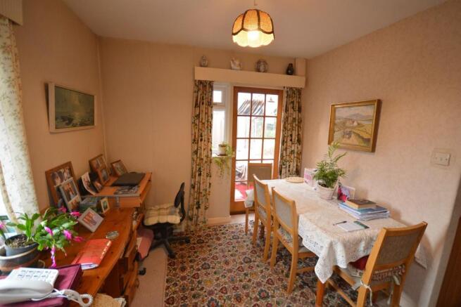 Breakfast+Room